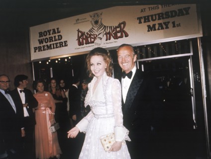 David NIVEN with his wife Hjordis, 1975