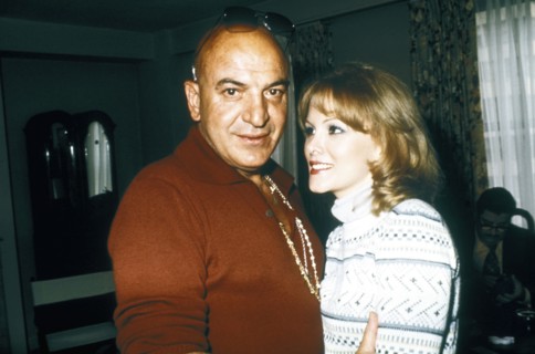 Telly SAVALAS with Marie HANSEN