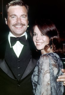 Robert WAGNER and Natalie WOOD