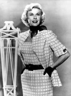 Doris DAY in a checkered costume