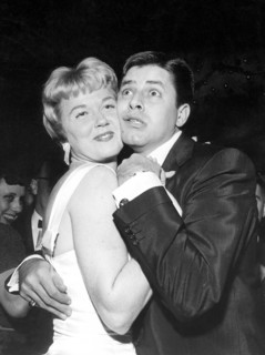 Doris DAY and Jerry LEWIS dance