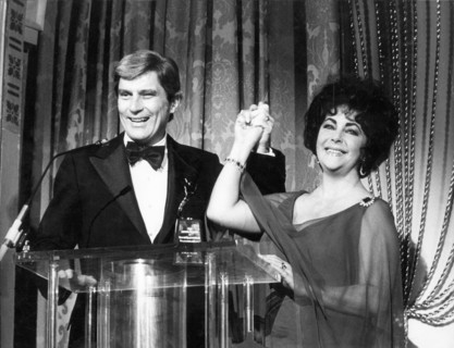 Elizabeth TAYLOR with husband John WARNER