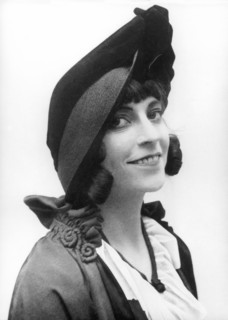 Asta NIELSEN, portrait