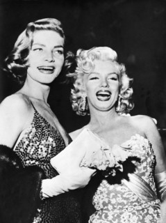 Lauren BACALL and Marilyn MONROE, 1954