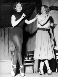 Romy SCHNEIDER and Sabine RESS at a ballet lesson, 1954