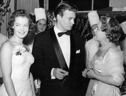 Romy and Magda SCHNEIDER with Karlheiz BÖHM at the premiere of 'Sissi', 1955