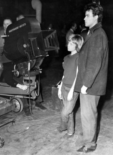 Horst BUCHHOLZ and Hayley MILLS filming 'Tiger Bay', 1958