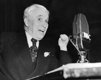 Charlie CHAPLIN during a radio broadcast, 1952