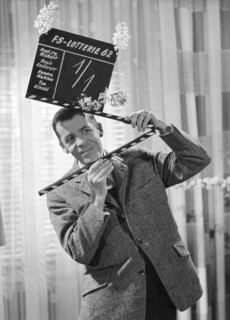 Chris HOWLAND in the television lottery 'A Place in the Sun' 1962