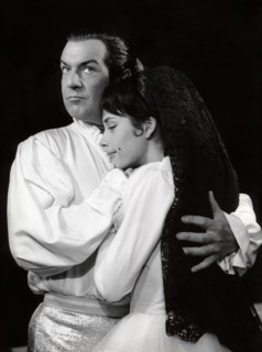 Ullrich HAUPT and Vera TSCHEKHOWA on stage