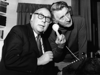 Heinz ERHARDT and Peter AHRWEILER during a rehearsal, Hamburg 1970