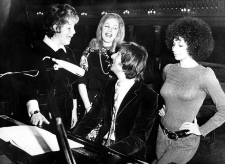 Irmgard SEEFRIED, Gaby JACOBY, Udo JÜRGENS and Julia MIGENES, 1972