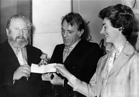 Peter USTINOV, Richard BURTON and Silvia Rosalind PERY, London 1972