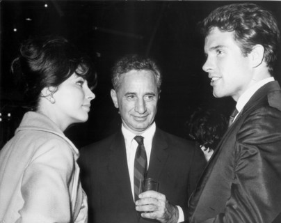 Elijah KAZAN with Joan COLLINS and Warren BEATTY