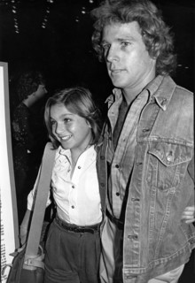 Ryan O'NEAL with his daughter Tatum in New York, 1976