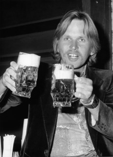 Frank ZANDER in 'I drink to your health, Marie'