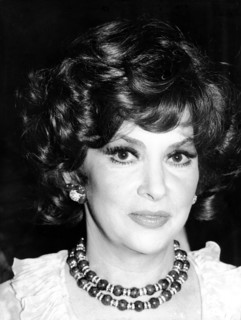 Gina LOLLOBRIGIDA, portrait