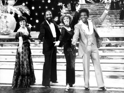 Lorne DALLAS, Ron WILLIAMS, Caterina VALENTE and Roberto BLANCO