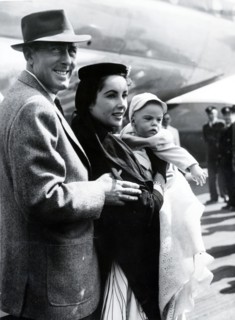 Elizabeth TAYLOR and Michael WILDING with son