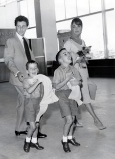Elizabeth TAYLOR with Eddie FISHER and children