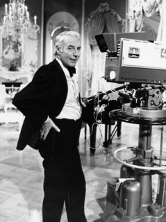 Johannes HEESTERS with TV camera
