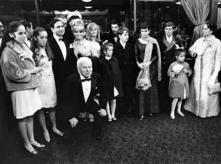 Charlie CHAPLIN with his family, London 1967
