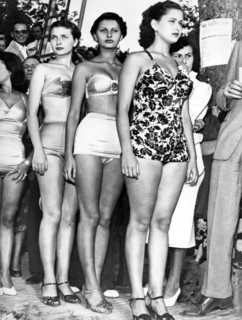 Sophia LOREN, in bikini, as 'Miss Elena', 1950
