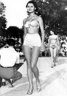 Sophia LOREN, in a bikini, as 'Miss Elena' 1950
