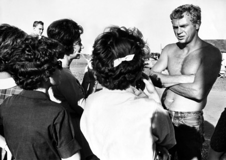 Steve McQUEEN shirtless and fans