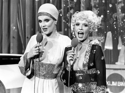 Ingrid STEEGER and Elisabeth VOLKMANN in 'Klimbim', 1977