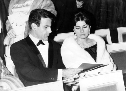 Maximilian SCHELL and Princess Soraya ESFANDIARY BAKHTIARY, 1963