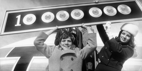 HEINTJE with gold records, 1970