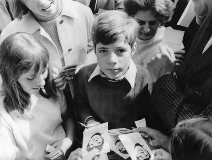 HEINTJE at an autograph session, Zurich 1969