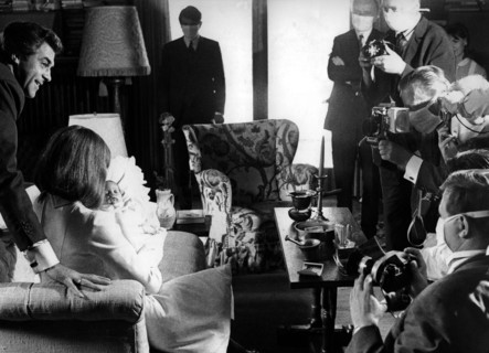 Hildegard KNEF with husband David CAMERON and daughter Christina Antonia, 1968