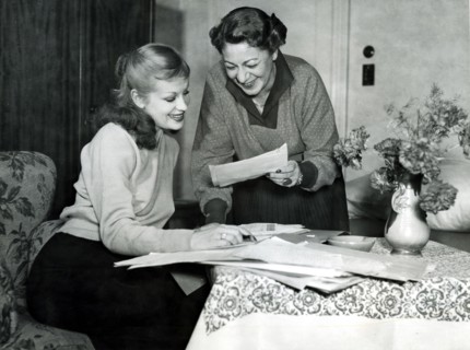 Hildegard KNEF and her manager
