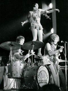 Liza MINNELLI performing at 'L'Olympia' in 1971