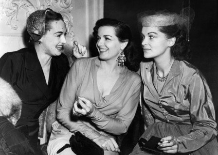 Beatrice CAMPBELL, Jane RUSSELL and Lisa DANIELS, London 1951