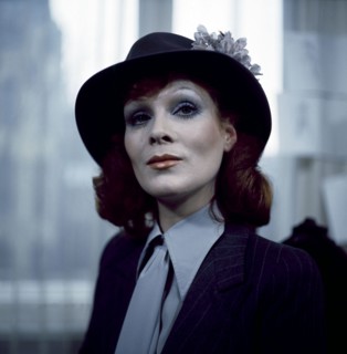 Elisabeth VOLKMANN, portrait with hat