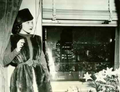 Marlene DIETRICH in New York, 1937