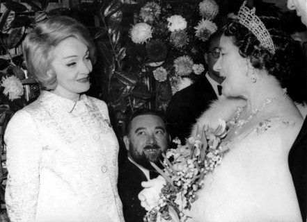 Marlene DIETRICH and Queen Mum