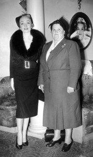 Marlene DIETRICH and Bessie BRADDOCK, 1955