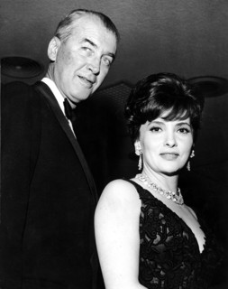 Gina LOLLOBRIGIDA and James STEWART