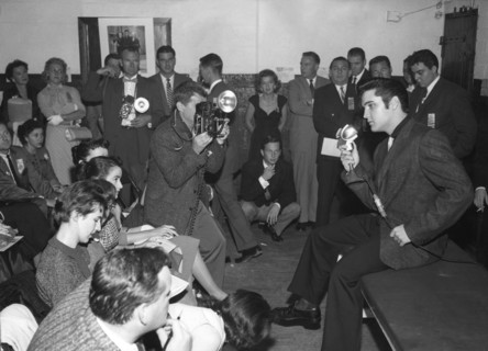 Elvis PRESLEY during a press conference