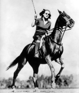 Joan CRAWFORD at polo