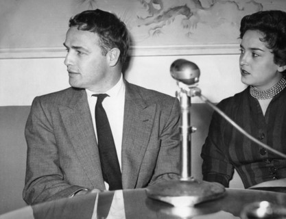 Marlon BRANDO during press conference, Rome 1954