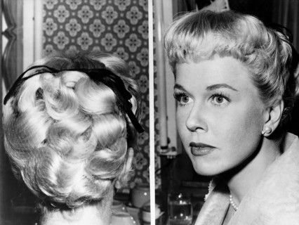 Doris DAY with historical hairstyle