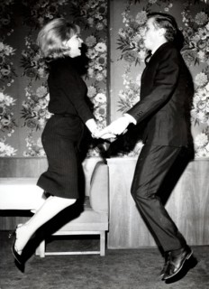 Peter KRAUS + Lil BABS dance 'Letkis'