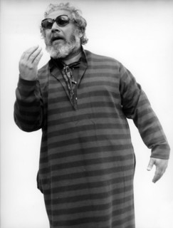 Peter USTINOV in 'Ustinov's Long Distance Calls'