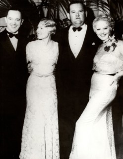 Stan LAUREL and Oliver HARDY with two women