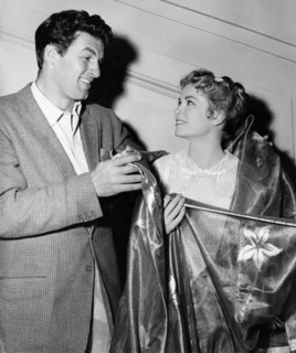 Bill TRAVERS and Grace KELLY with sari, 1956